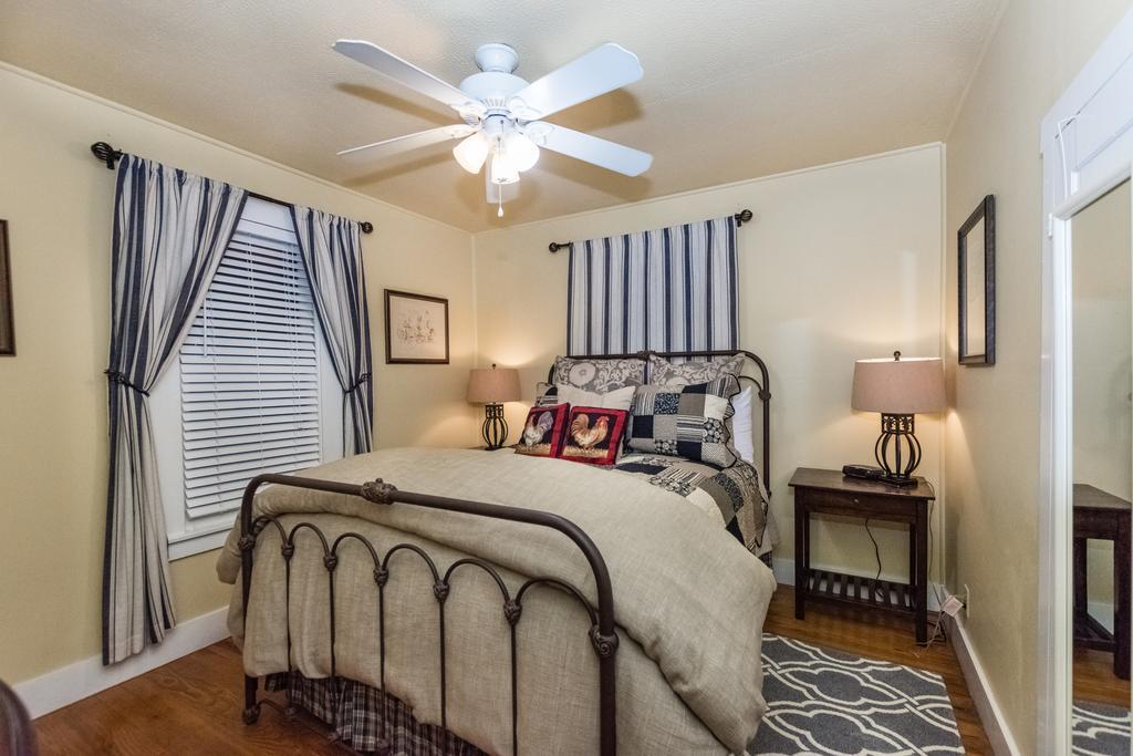 Agape Front Cottage Fredericksburg Luaran gambar